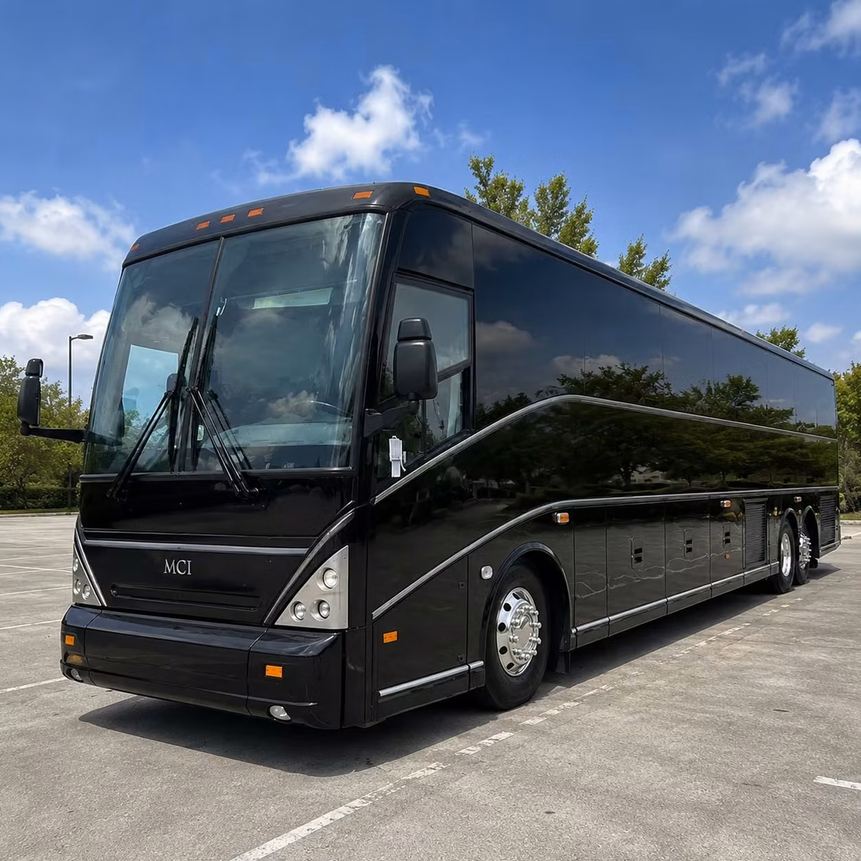 construction crew shuttles and worksite transportation in fort worth